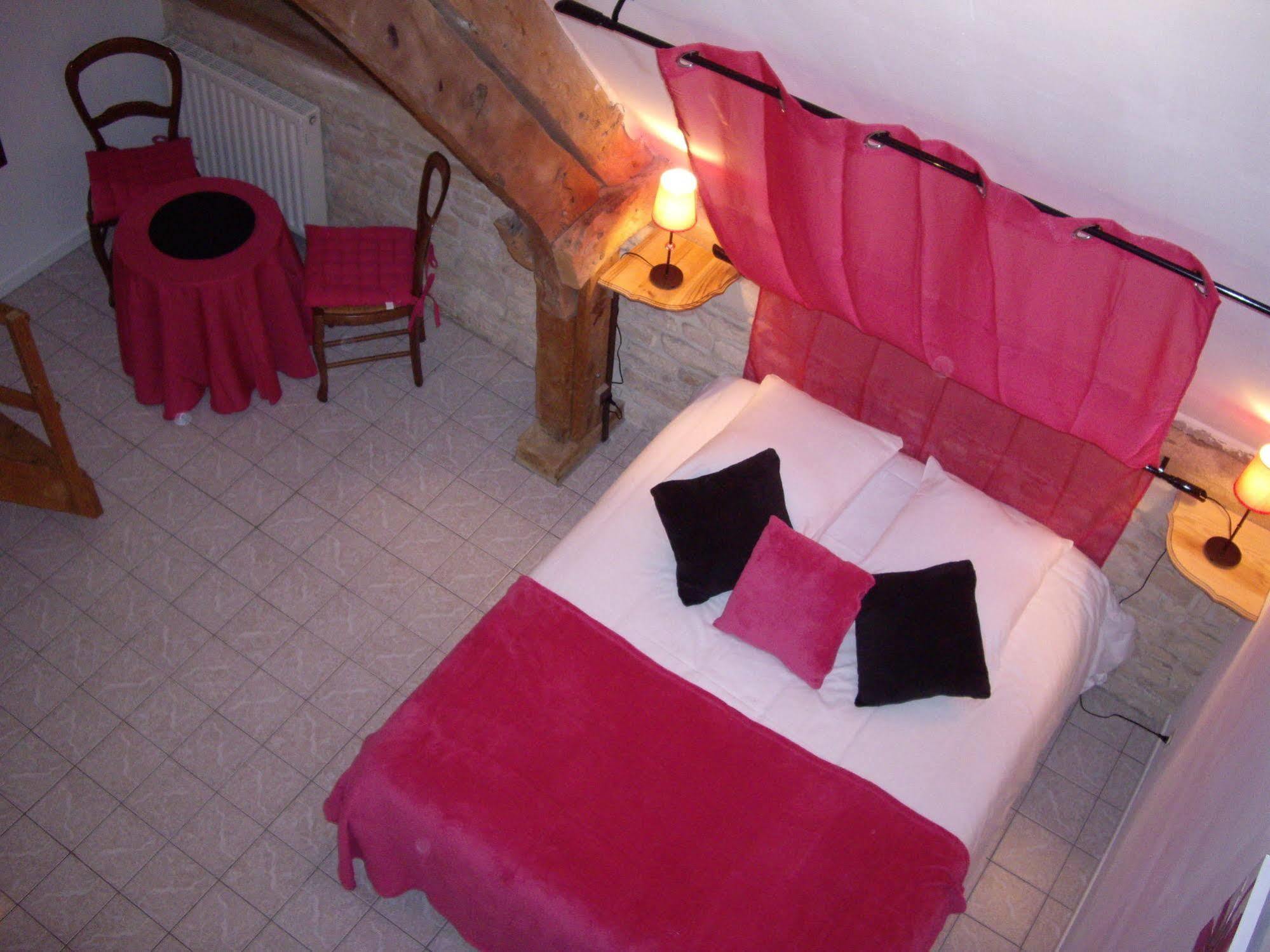 Auberge De La Luzerne Bernières-sur-Mer Eksteriør bilde