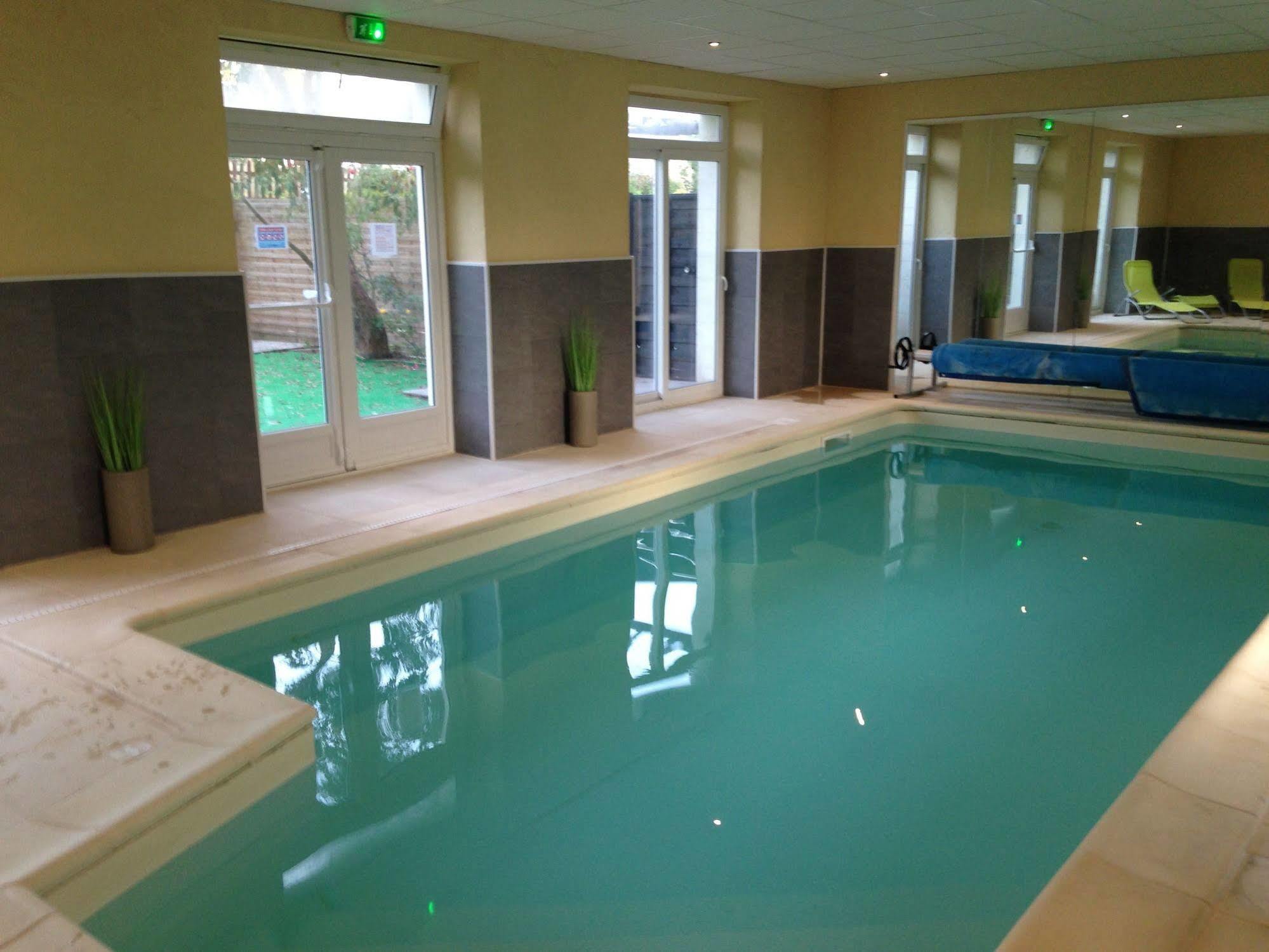 Auberge De La Luzerne Bernières-sur-Mer Eksteriør bilde